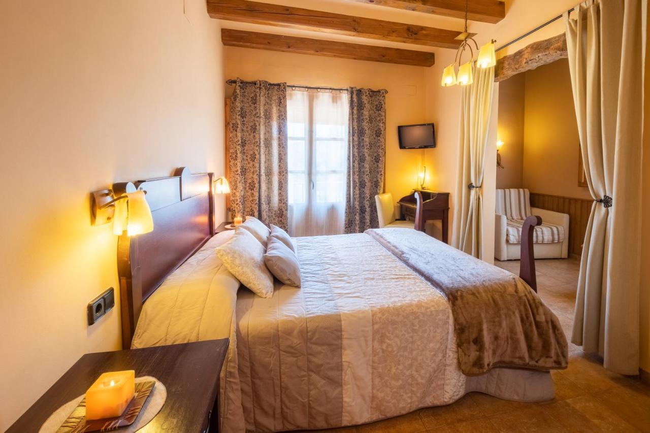 Cal Ros Bed & Breakfast Calonge de Segarra Ngoại thất bức ảnh